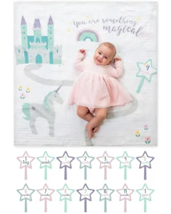 Kit Primo Anno Something Special - Copertina Swaddle in Mussola di Cotone + 14 Cards - Per i bebé più social!
