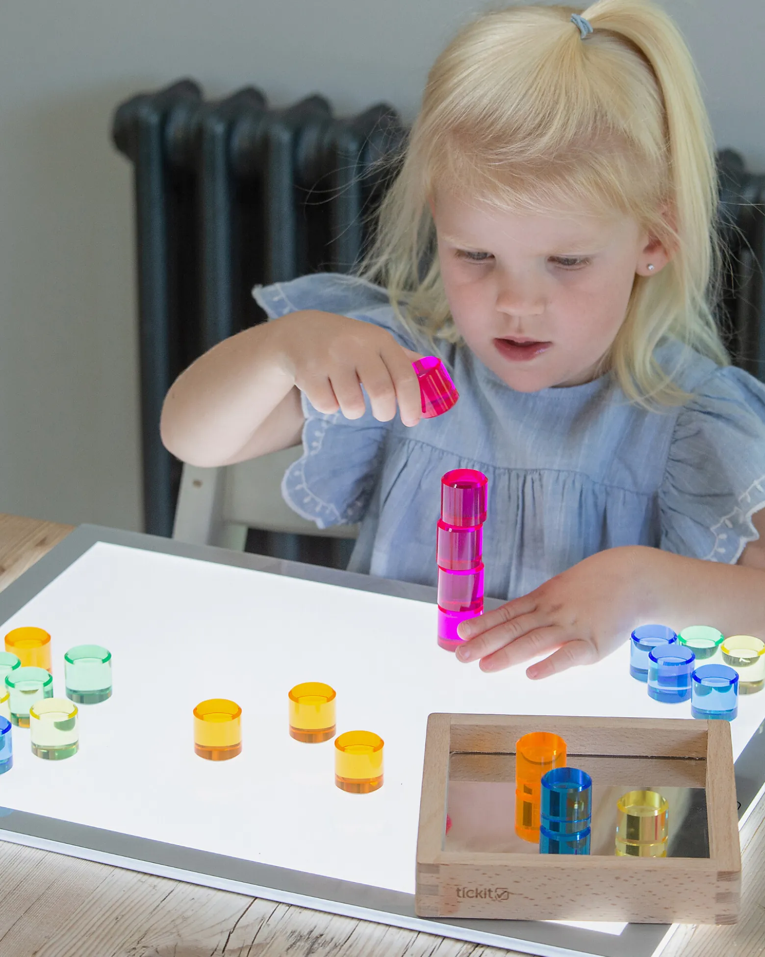 Set Gioco Vassoio con Specchio e Gemme Tonde - 25 Pezzi - dai 3 Anni - Per Lavagna Luminosa